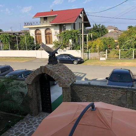 Гостевой Дом Siella Hotel Sukhumi Luaran gambar