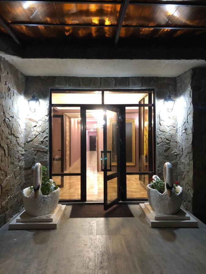 Гостевой Дом Siella Hotel Sukhumi Luaran gambar