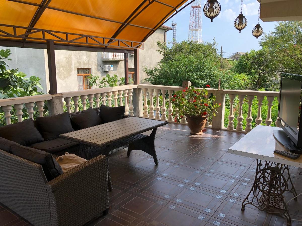 Гостевой Дом Siella Hotel Sukhumi Luaran gambar