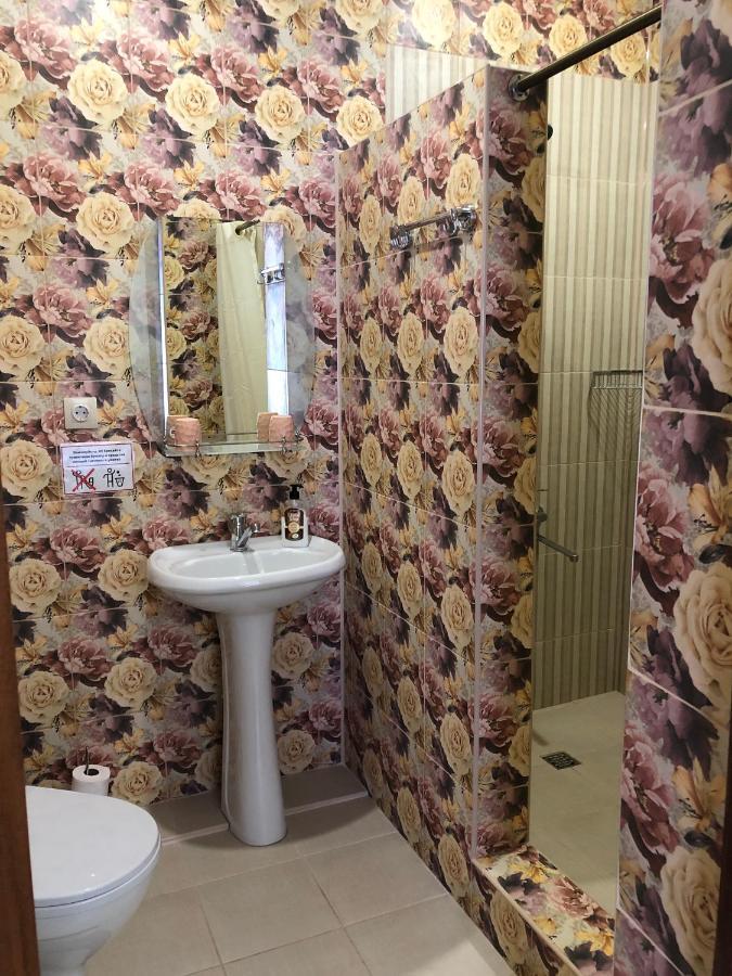 Гостевой Дом Siella Hotel Sukhumi Luaran gambar