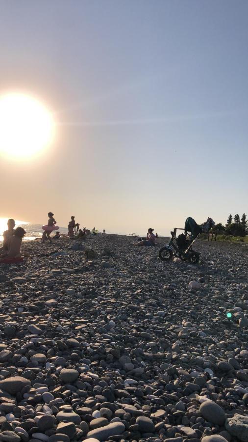 Гостевой Дом Siella Hotel Sukhumi Luaran gambar