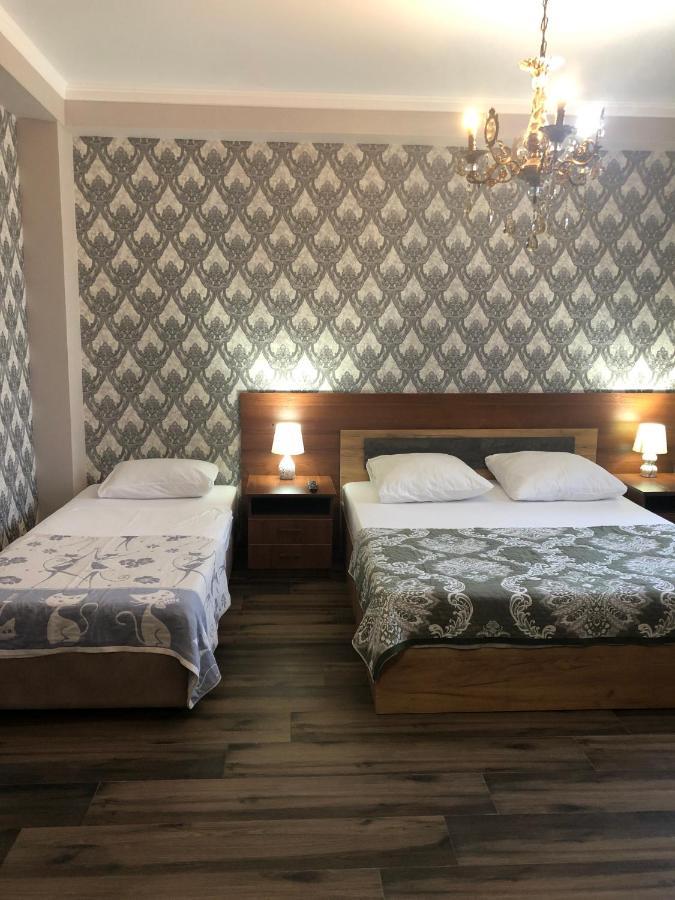 Гостевой Дом Siella Hotel Sukhumi Luaran gambar